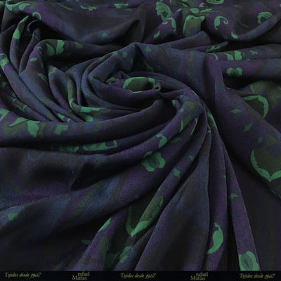 Tela Crep Estampado Denim y Flores Verdes